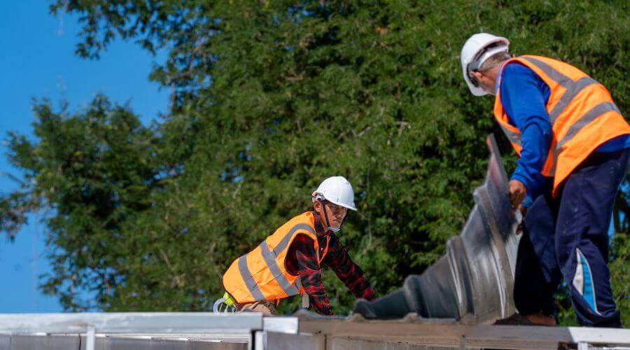 Roof repair in Groves, TX